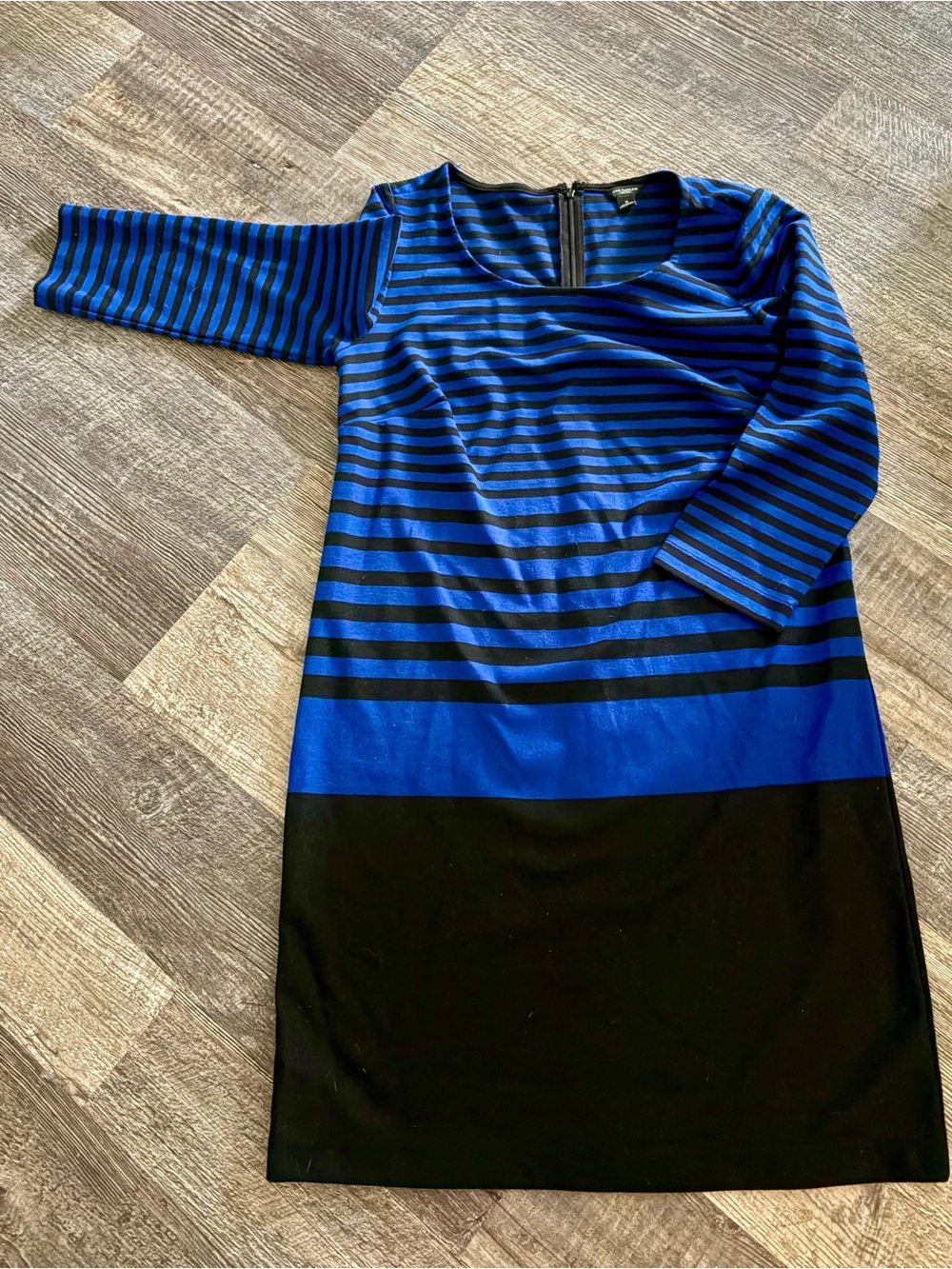 Ann Taylor Dress- size small